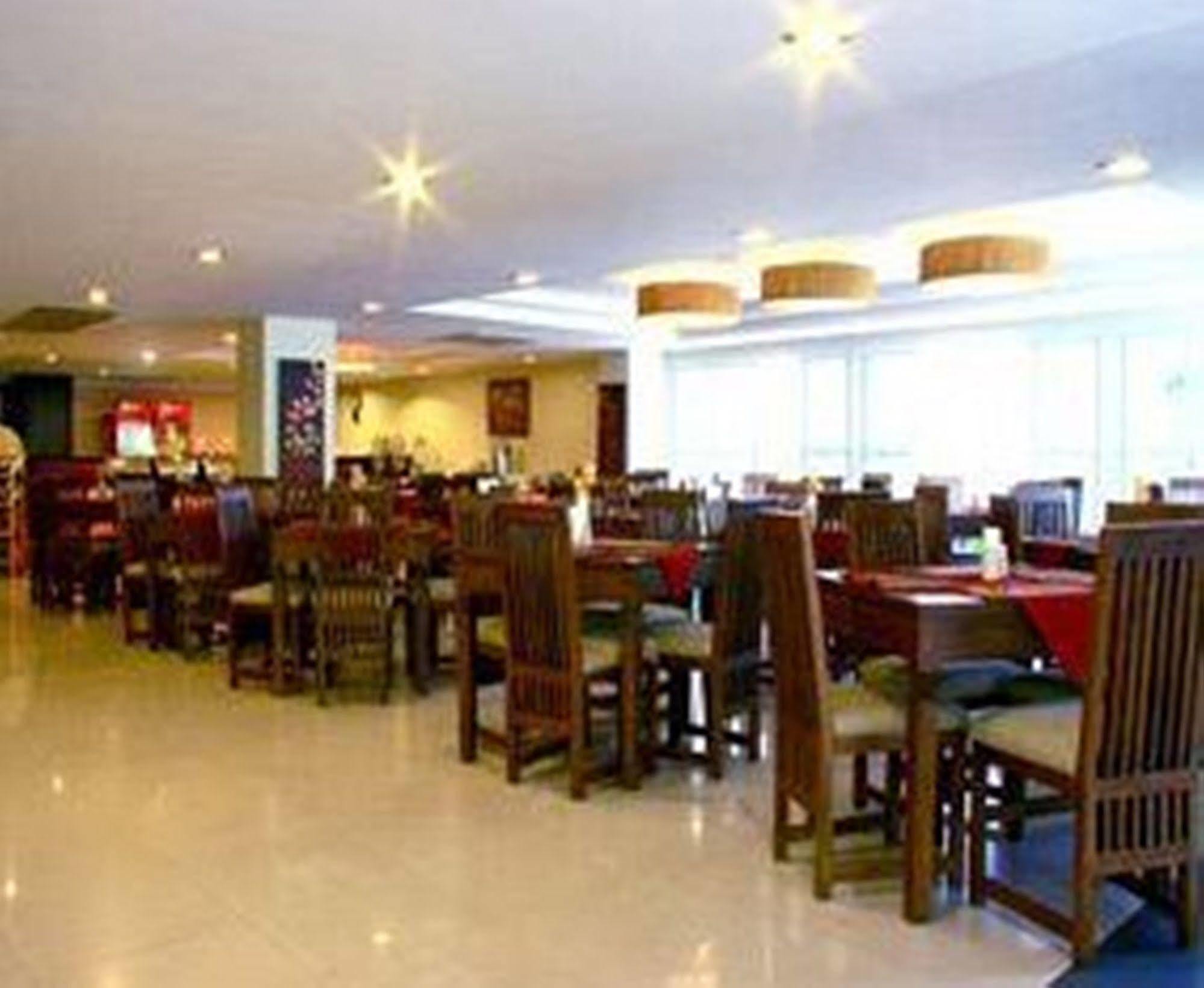 Tanawit Hotel & Spa Hua Hin Exterior photo